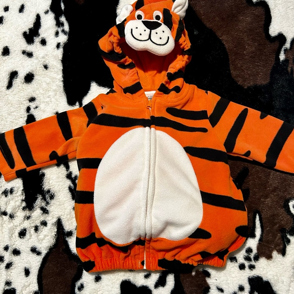 Tiger (Carters) 6-9 month Holloween Costume🖤🧡